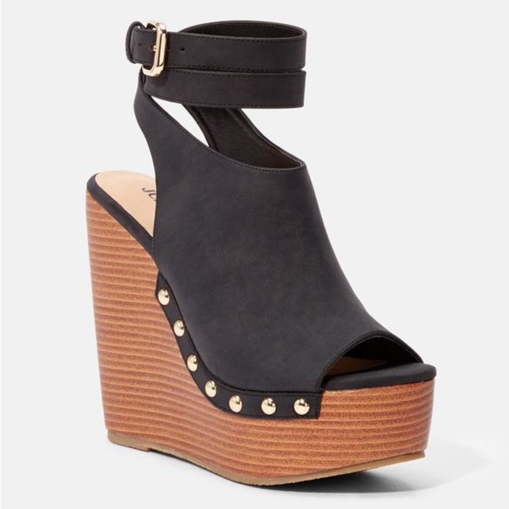 Sarahh Platform Wedge. 3.5 heel height. 1.5 platform. Faux Leather. Studs.